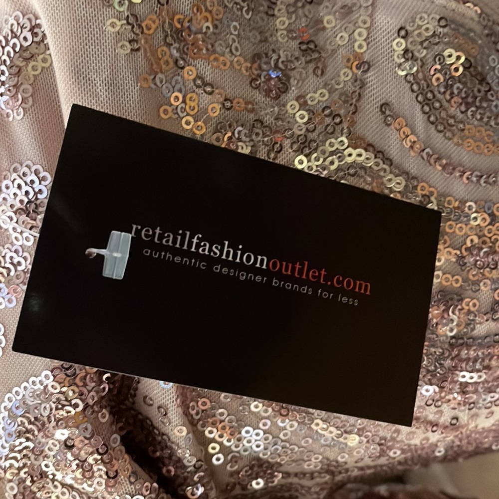 NWT Aqua Womens pale Pink Sequined Bell-Sleeve Off-Shoulder Cocktail dress (10) - Picture 9 of 13